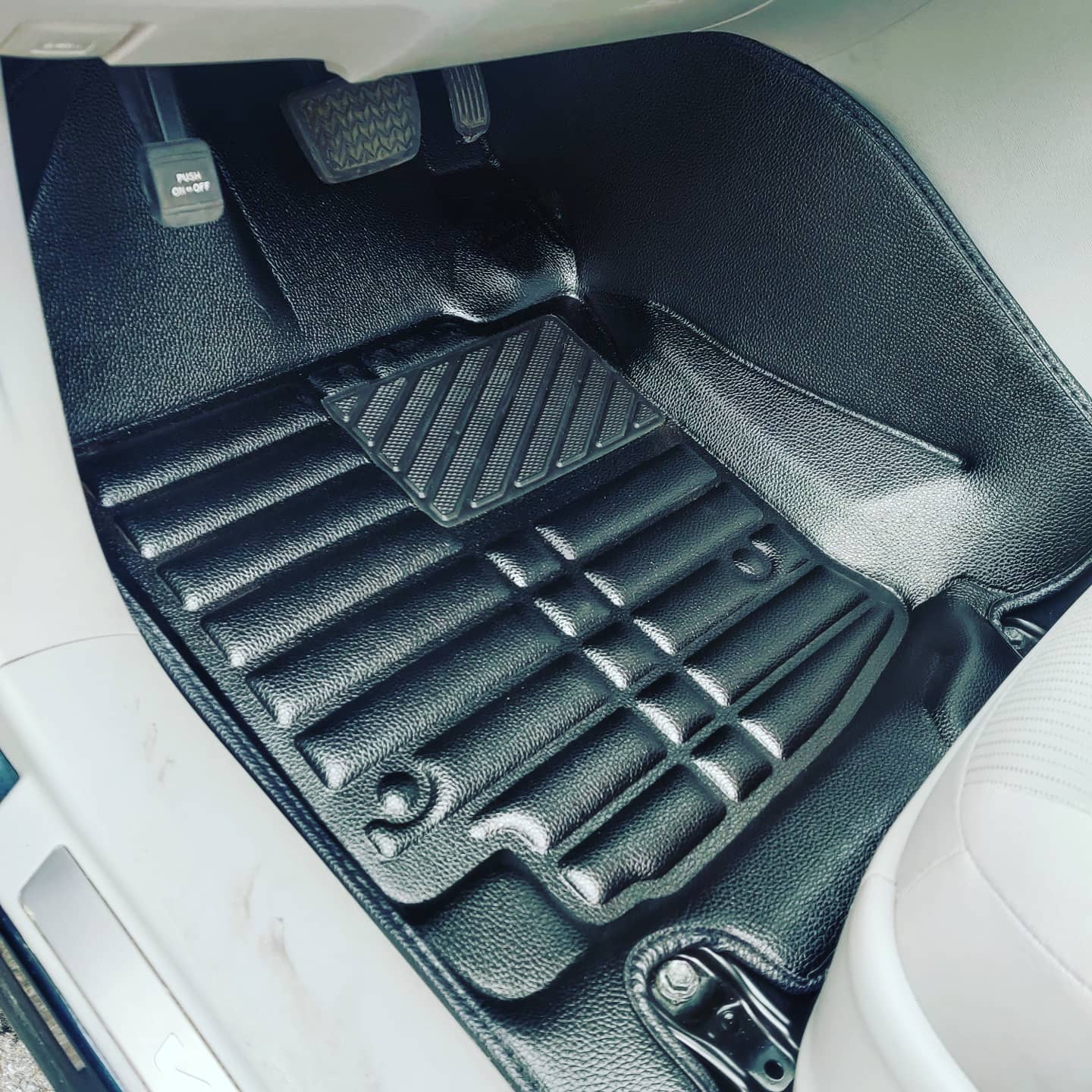 Do Premium Floor Mats Really Increase Resale Value? The ROI of Protecting Your Car